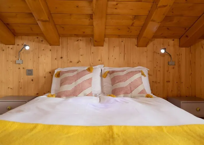 Chalet Folettes 4ch Jardin Vue Cheminee Jacuzzi *